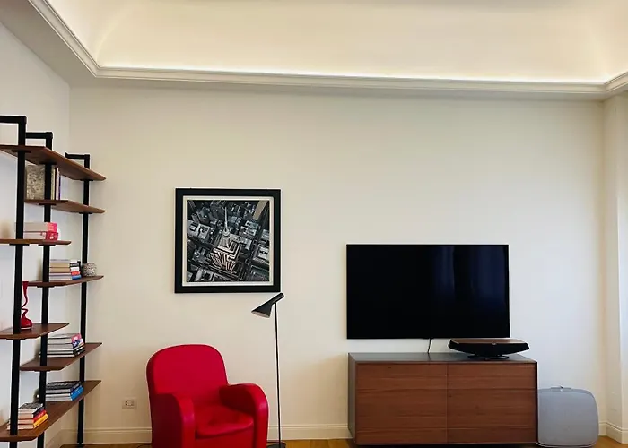 Elegante Appartamento In Centro, Zona Risorgimento